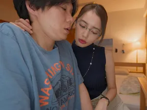 JUQ-189 "Bạn có chắc là ổn không...?" Câu chuyện NTR của tôi: Xu hướng tình dục của tôi khiến tôi để vợ yêu của mình bị cấp dưới làm tình